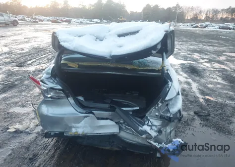 2019 Toyota Camry Le z USA, uszkodzony, nr VIN 4T1B11HK9KU164128